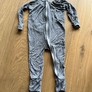 KAHAKAI Bamboo pajama romper